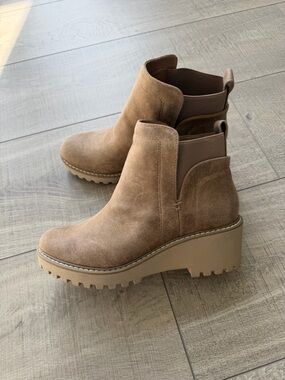 New Dolce Vita Chelsea Booties